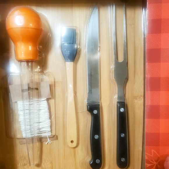 Gia's Kitchen Turkey Carving & Prep Kit - Picture 3 of 3